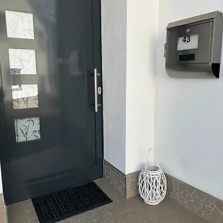 In Muelheim-kaerlich *