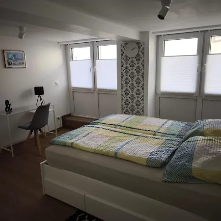 In Muelheim-kaerlich Apartment *